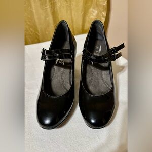 Aerosoles Cali Mary Jane Pumps in black Patent faux Leather Size 5